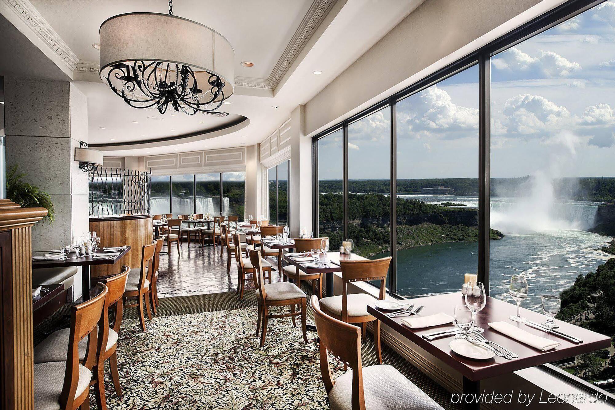 The Brock Fallsview, Tapestry By Hilton Station touristique 4*